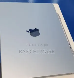 New Laptop Apple MacBook Air 2025 M4 16GB Apple M4 SSD 512GB