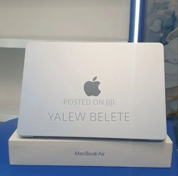 New Laptop Apple MacBook Air 2025 M4 16GB Apple M4 SSD 512GB