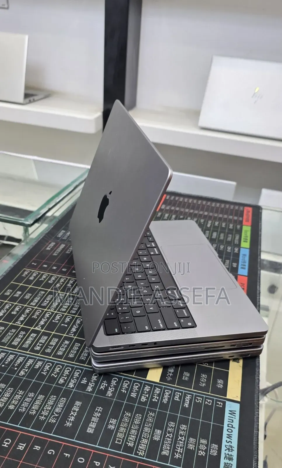 New Laptop Apple MacBook Pro 2021 M1 16GB Apple M1 Pro SSD 512GB