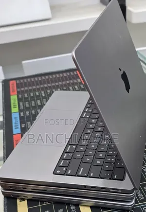 New Laptop Apple MacBook Pro 2021 M1 16GB Apple M1 Pro SSD 512GB