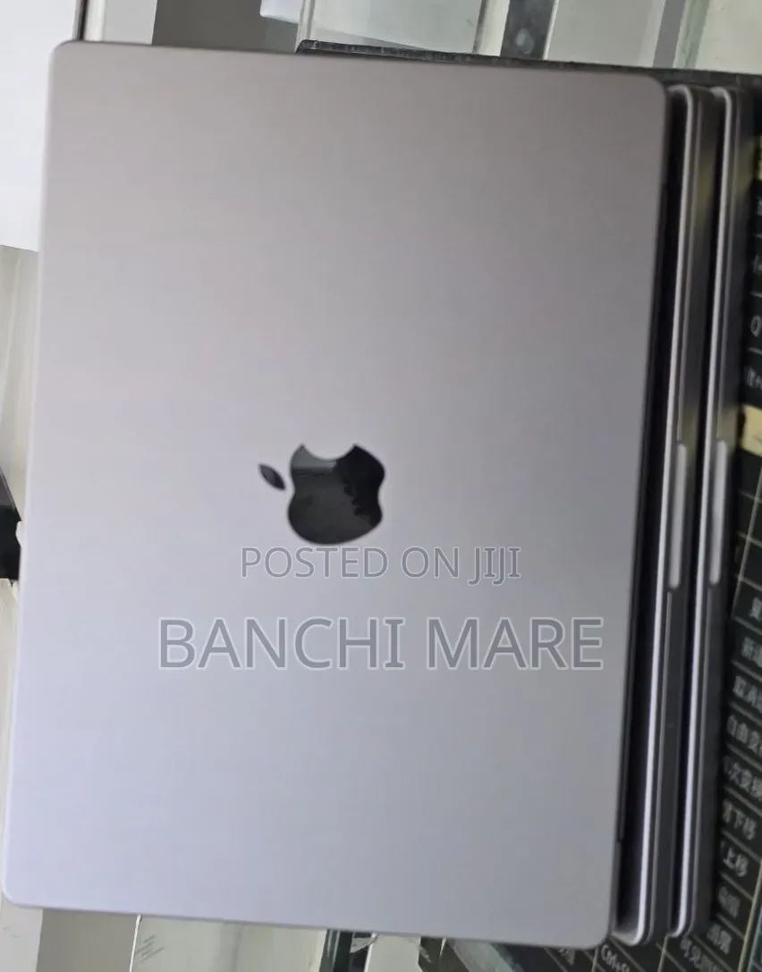 New Laptop Apple MacBook Pro 2021 M1 16GB Apple M1 Pro SSD 512GB
