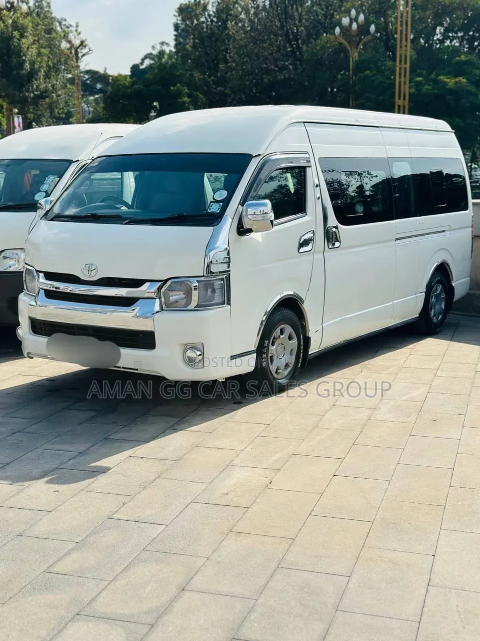 Toyota HiAce 2015 White
