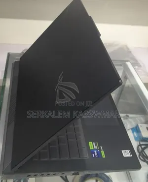 New Laptop Asus ROG Strix G15 16GB Intel Core i9 SSD 1T