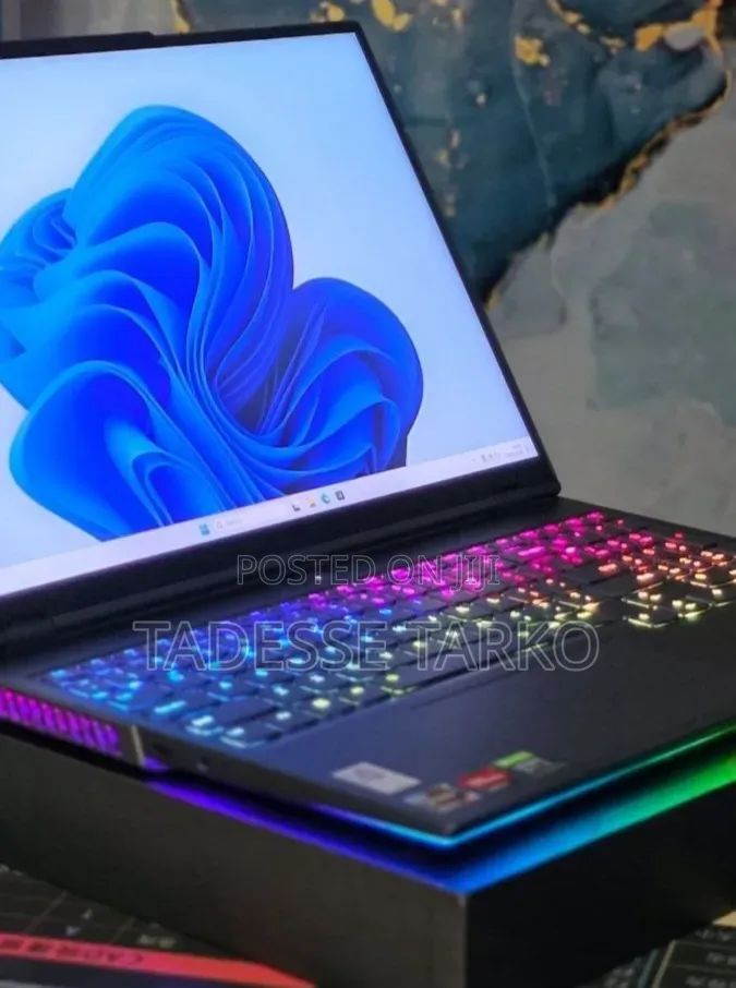 New Laptop Lenovo 32GB AMD Ryzen 9 SSD 1T