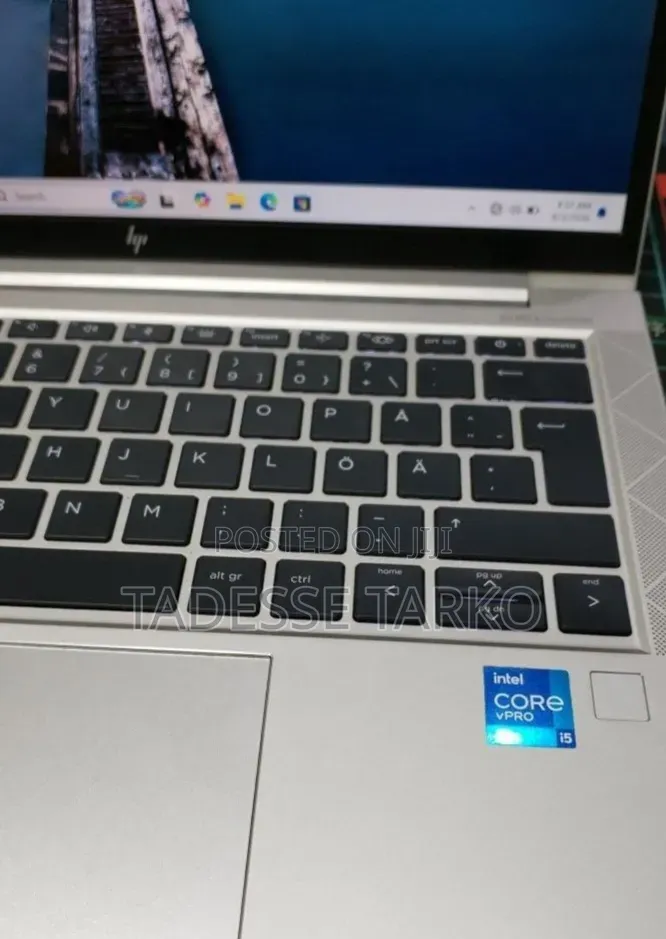 New Laptop HP EliteBook 830 G8 16GB Intel Core i5 SSD 512GB