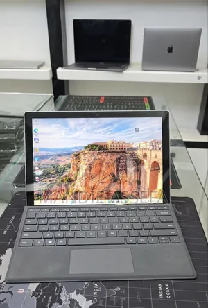 New Laptop Microsoft Surface Pro 7+ 16GB Intel Core i7 SSD 512GB