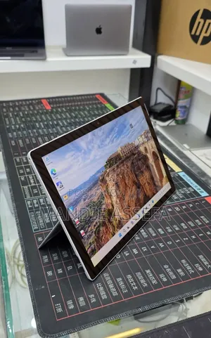 New Laptop Microsoft Surface Pro 7+ 16GB Intel Core i7 SSD 512GB