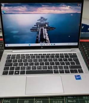 New Laptop HP EliteBook 830 G8 16GB Intel Core i5 SSD 512GB