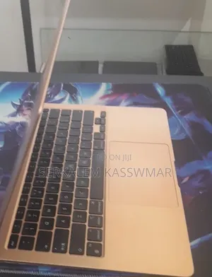 New Laptop Apple MacBook Air 2020 M1 8GB Apple M1 SSD 256GB