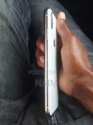 Apple iPhone XS Max 64 GB White