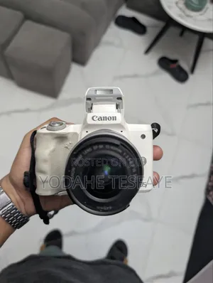 Canon Eos M50