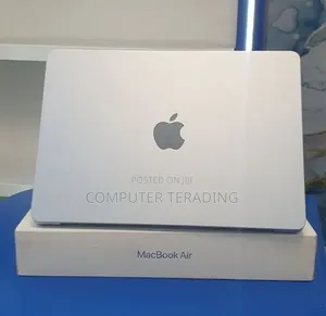 New Laptop Apple MacBook Air 2025 M4 16GB Apple M4 SSD 512GB
