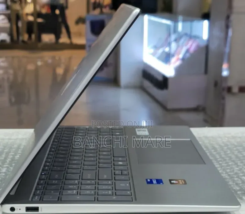 New Laptop HP Stream Notebook 16GB Intel Core i7 SSD 1T