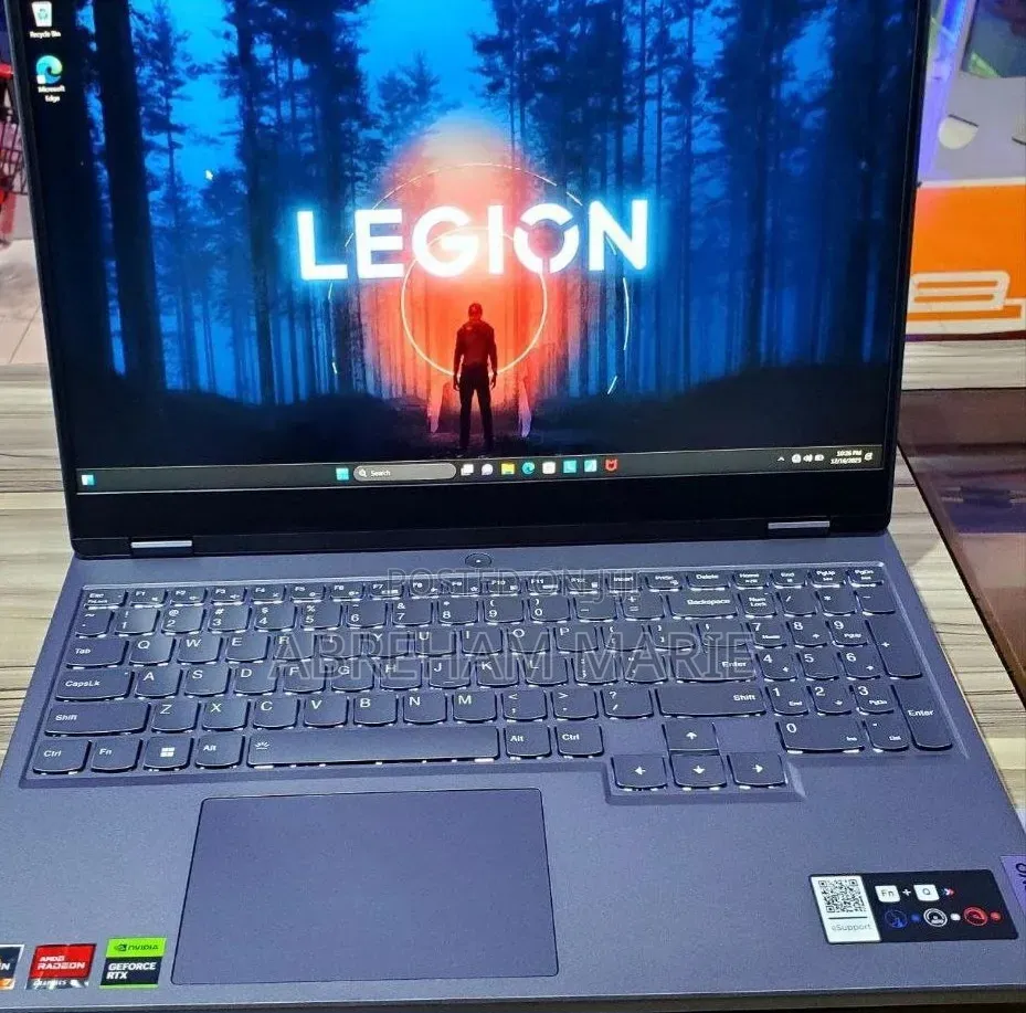 New Laptop Lenovo Legion 5 16GB AMD Ryzen 7 SSD 512GB