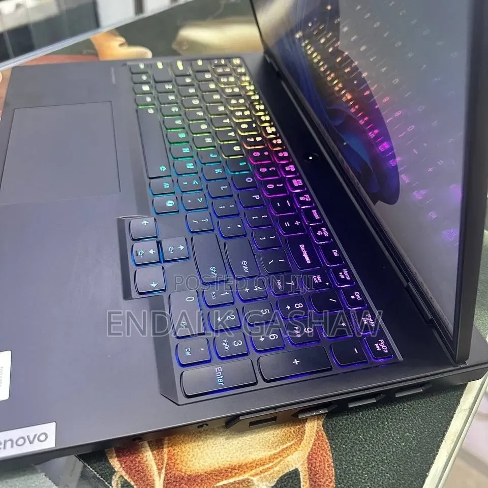 New Laptop Lenovo Legion Pro 7 32GB Intel Core i9 SSD 1T