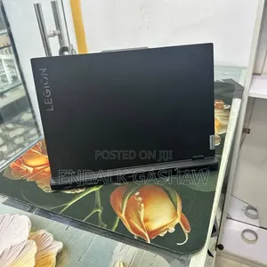 New Laptop Lenovo Legion Pro 7 32GB Intel Core i9 SSD 1T
