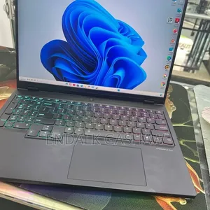 New Laptop Lenovo Legion Pro 7 32GB Intel Core i9 SSD 1T