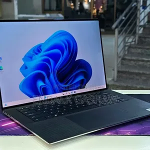 New Laptop Dell XPS 15 16GB Intel Core i7 SSD 512GB