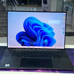 New Laptop Dell XPS 15 16GB Intel Core i7 SSD 512GB