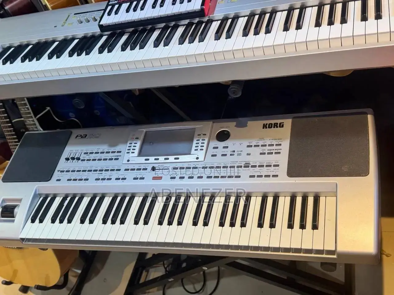 KORG PA 80 Keyboard
