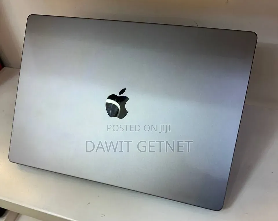 New Laptop Apple MacBook Pro 2021 M1 32GB Apple M1 SSD 512GB
