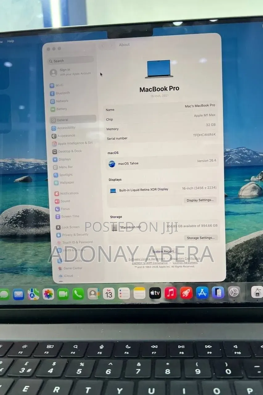 New Laptop Apple MacBook 32GB SSD 1T