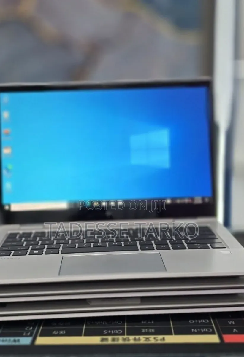New Laptop HP EliteBook 1040 G8 16GB Intel Core i7 SSD 512GB