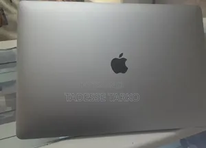 New Laptop Apple MacBook Pro 2018 16GB Intel Core i7 SSD 512GB