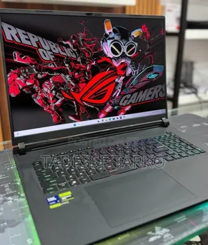 New Laptop Asus ROG Strix G18 32GB Intel Core Ultra 9 SSD 2T