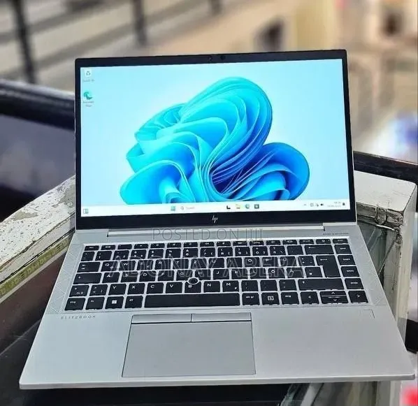 New Laptop HP 16GB Intel Core i5 SSD 512GB