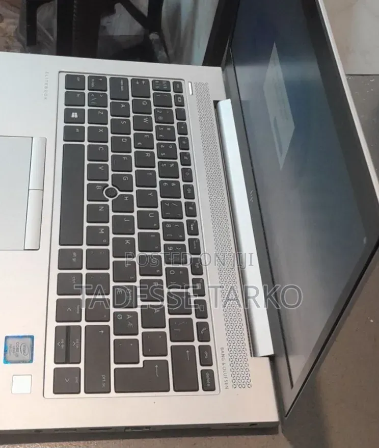 New Laptop HP EliteBook 830 G5 8GB Intel Core i5 SSD 256GB