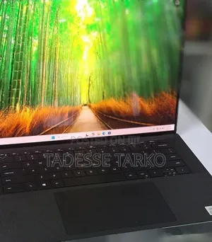 New Laptop Dell XPS 15 16GB Intel Core i7 SSD 512GB