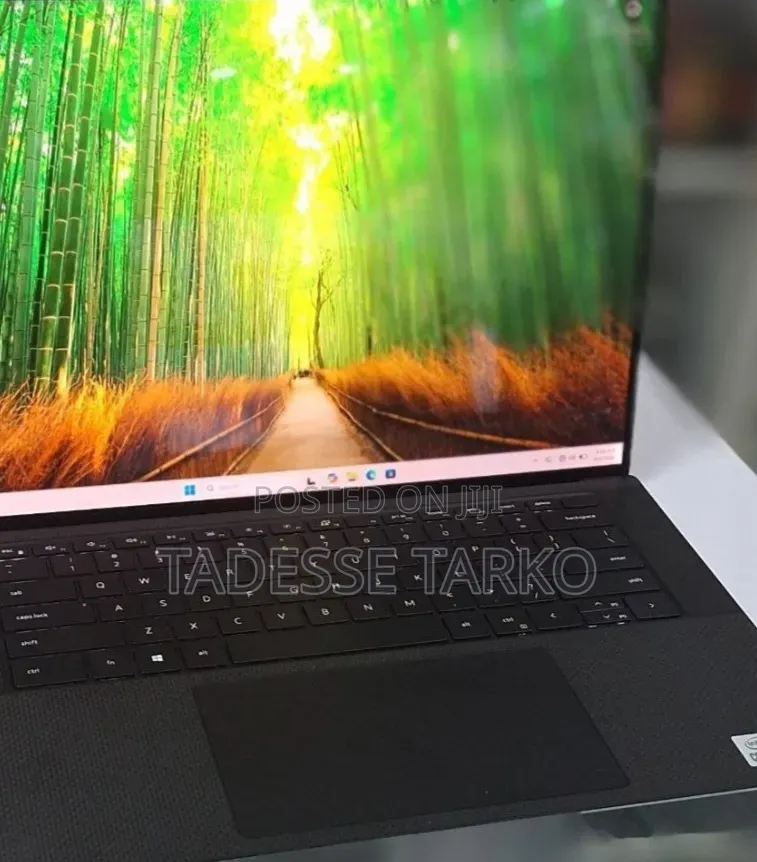 New Laptop Dell XPS 15 16GB Intel Core i7 SSD 512GB