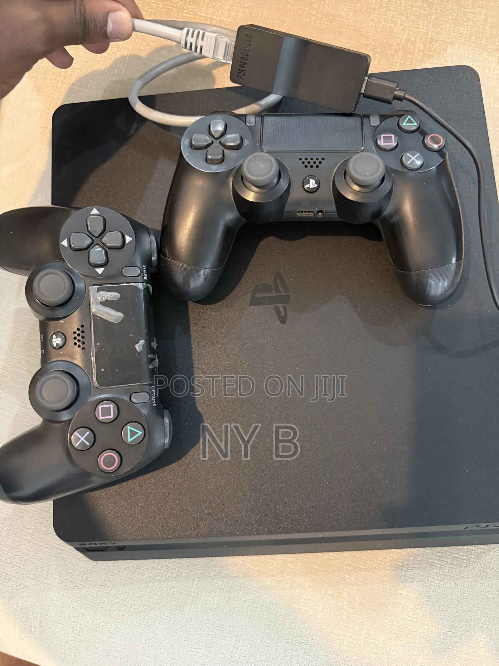 PlayStation 4 Slim