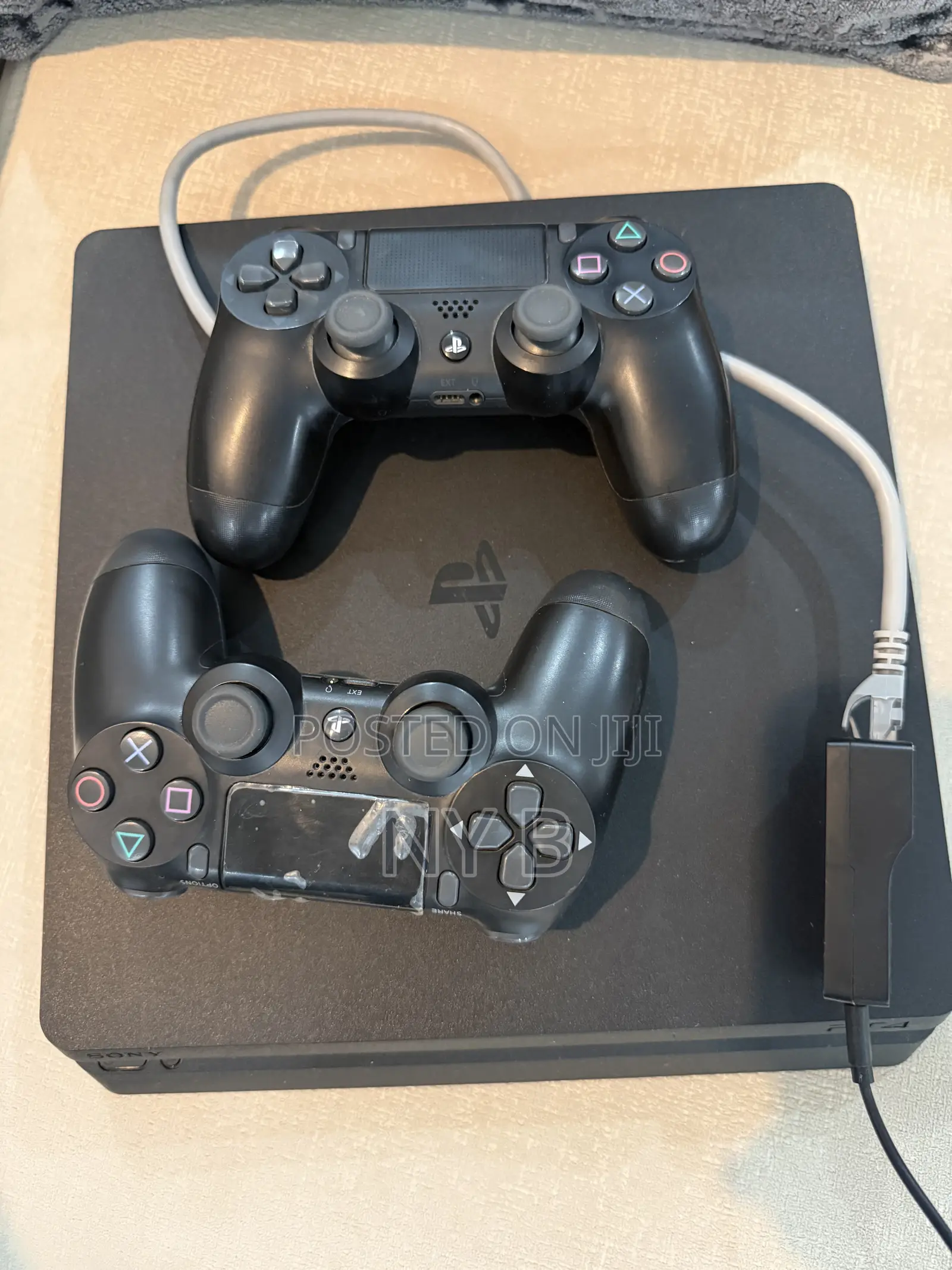 PlayStation 4 Slim