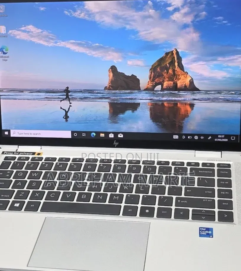 New Laptop HP EliteBook 1040 G8 16GB Intel Core i7 SSD 512GB