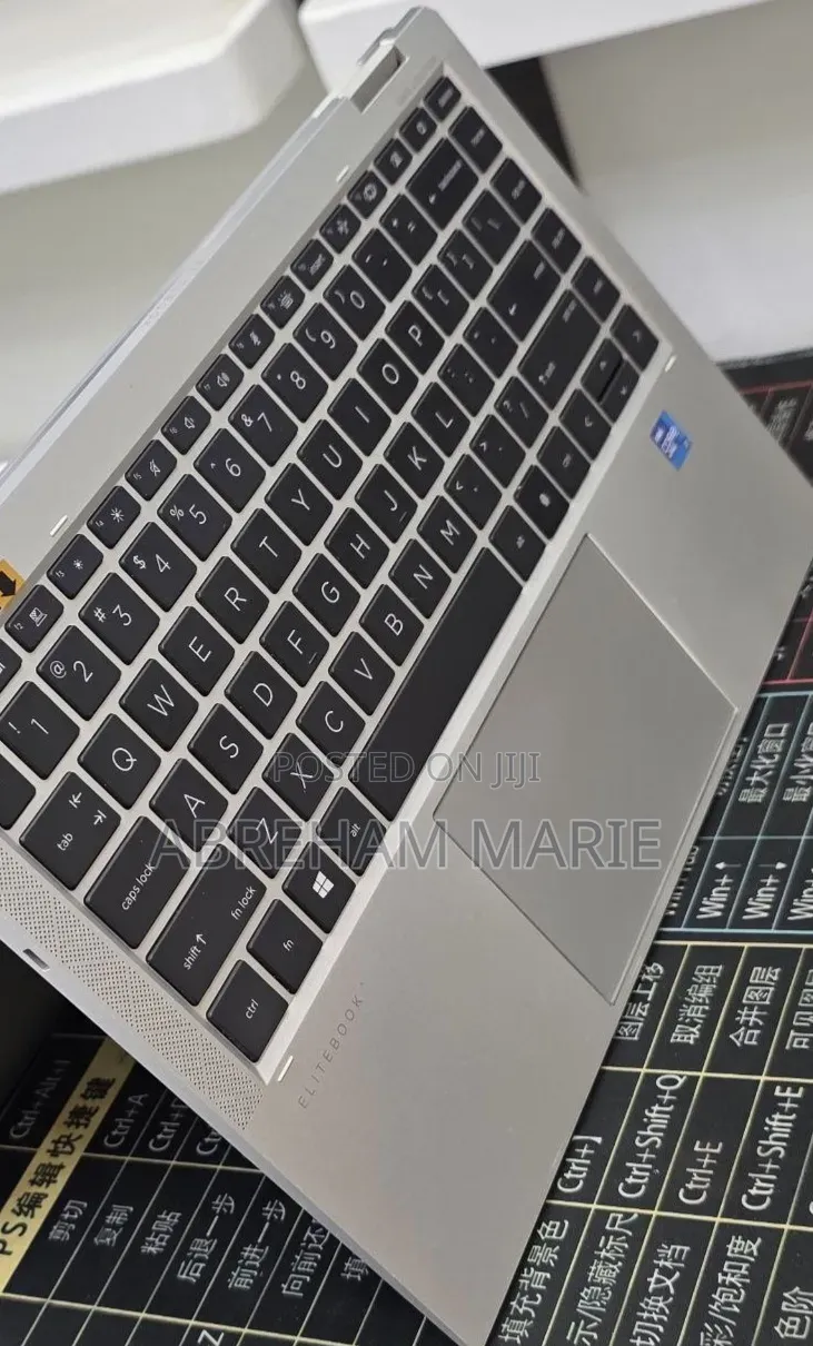 New Laptop HP EliteBook 1040 G8 16GB Intel Core i7 SSD 512GB