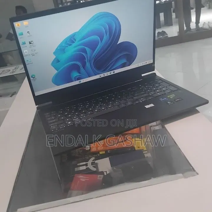 New Laptop HP Victus 16 16GB Intel Core i7 SSD 1T
