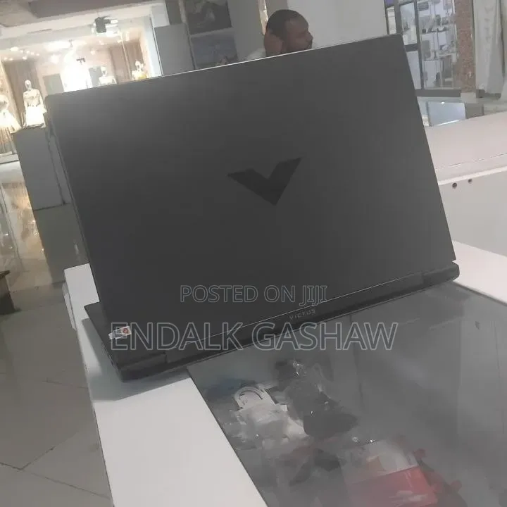 New Laptop HP Victus 16 16GB Intel Core i7 SSD 1T