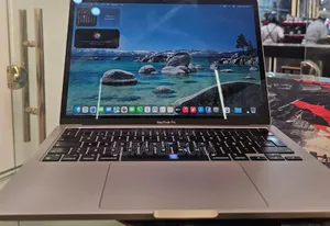 New Laptop Apple MacBook Pro 2020 16GB Apple M1 SSD 256GB