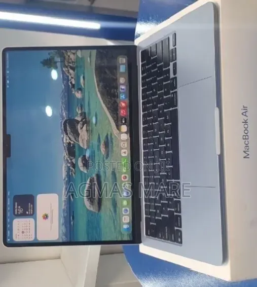 New Laptop Apple MacBook Air 2025 M4 16GB Apple M4 SSD 512GB
