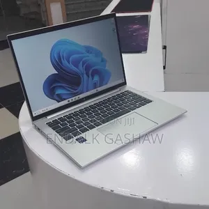 New Laptop HP EliteBook 840 G10 16GB Intel Core i7 SSD 512GB