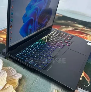 New Laptop Lenovo Legion Pro 7 32GB Intel Core i9 SSD 1T