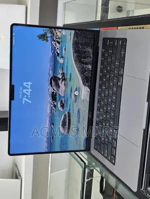 New Laptop Apple MacBook Pro 2021 M1 16GB Apple M1 Pro SSD 512GB