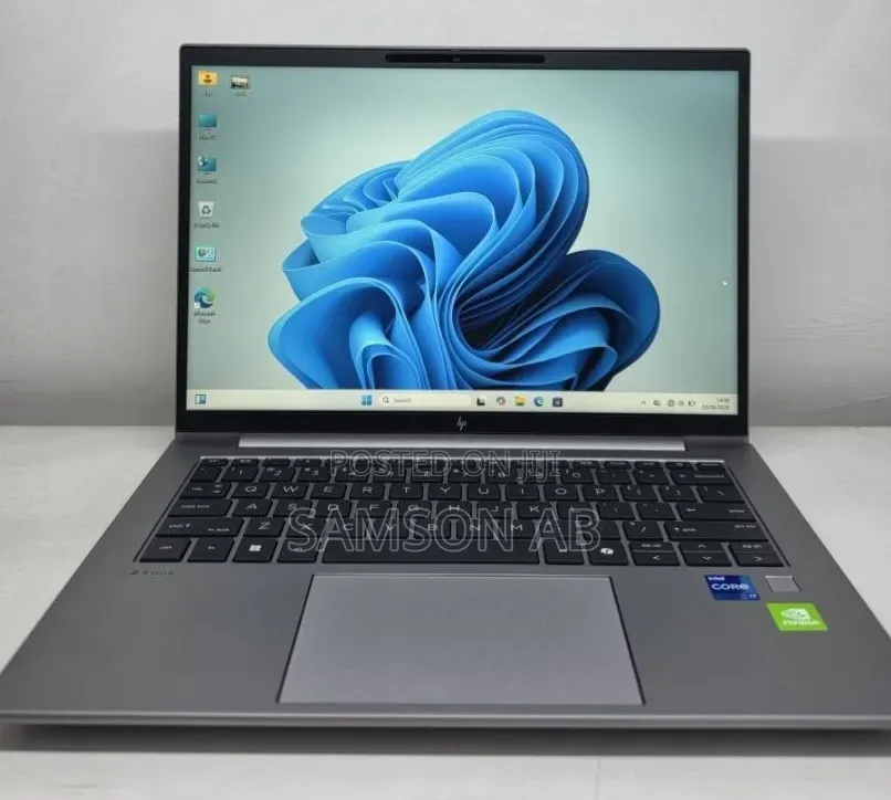 New Laptop HP ZBook Firefly G9 16GB Intel Core i7 SSD 512GB
