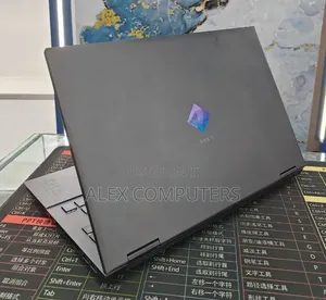 New Laptop HP Omen 15 16GB AMD Ryzen 7 SSD 512GB