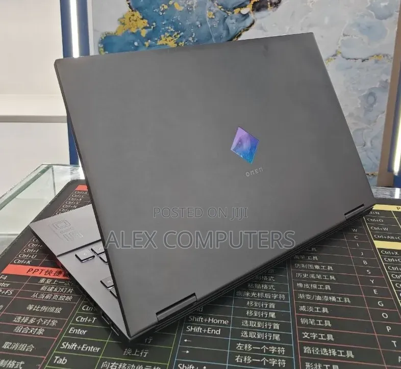 New Laptop HP Omen 15 16GB AMD Ryzen 7 SSD 512GB