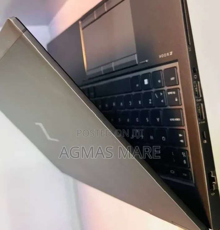 New Laptop HP ZBook Fury 15 G8 16GB Intel Core i7 SSD 512GB
