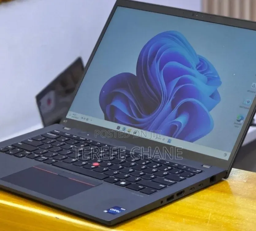New Laptop Lenovo ThinkPad T14 G4 16GB Intel Core i5 SSD 512GB