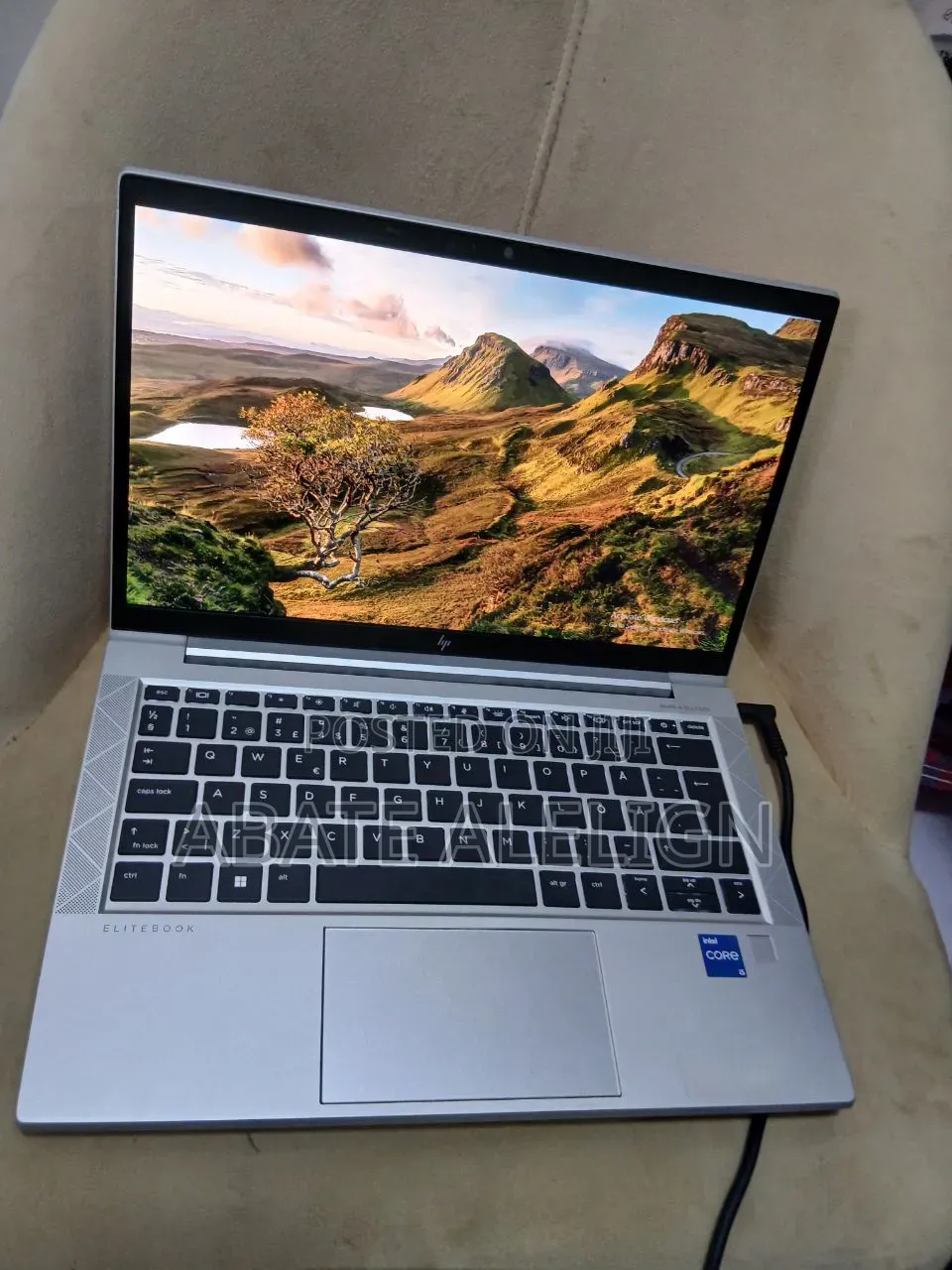 New Laptop HP EliteBook 830 G8 16GB Intel Core i5 SSD 512GB